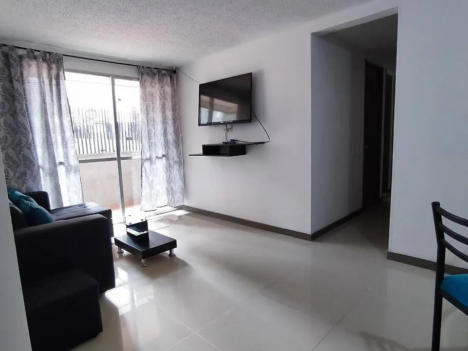Apartamento Con Piscina, Frente A Cc Mayorca Sabaneta Apartment